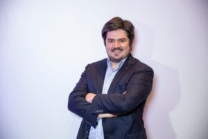 Julio Farías, CEO de Zerviz y experto en experiencia al consumidor
